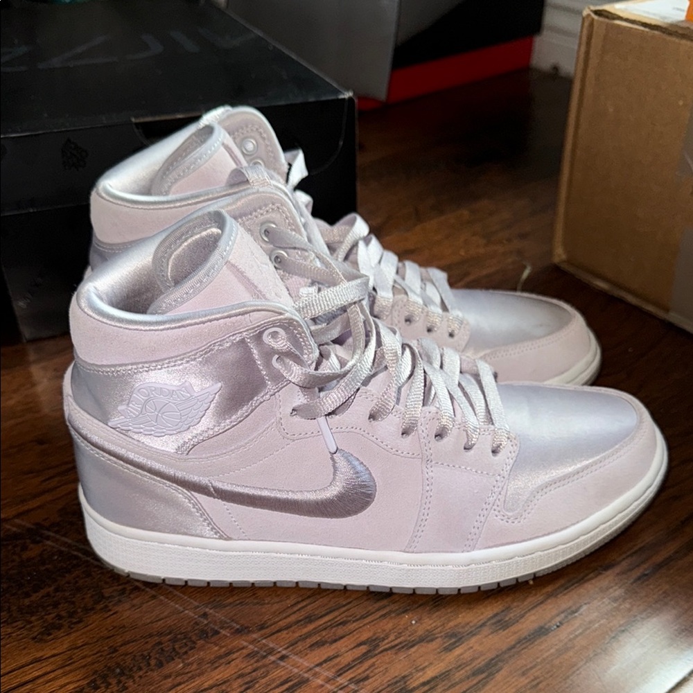 women's Air Jordan 1 retro high ‘Season of Her’ Barely grape